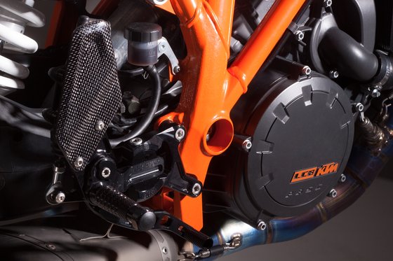 TUONO 1100  V4 (2011 - 2016) black rearset for aprilia motorcycles | GILLES TOOLING